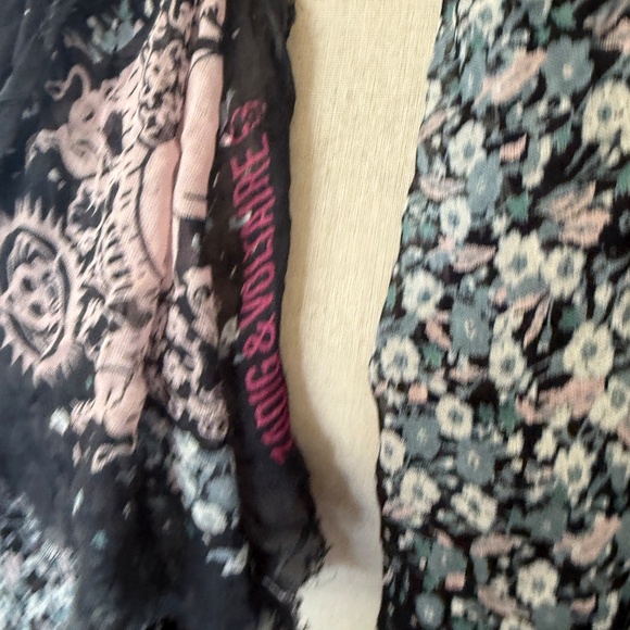 ZADIG & VOLTAIRE Kerry Flower Dog Scarf - Picture 4 of 5